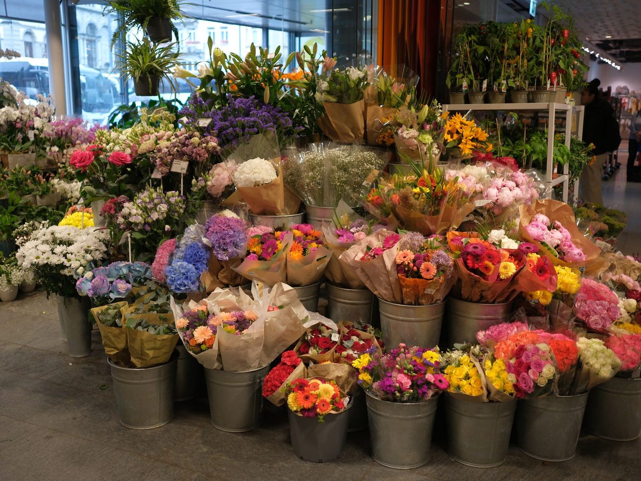 Driving Valentine's deliveries for Tina's flower shop